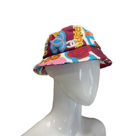Chanel Street Style Wide-Brimmed Bucket 2023 Multi-Color Small Hat - Picture 2 of 8